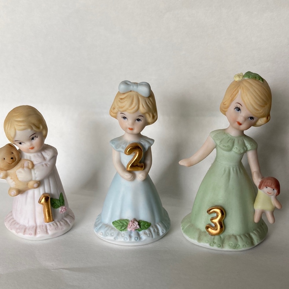 Enesco-  GROWING UP BIRTHDAY GIRLS DOLLS (set 17, birth to Sweet 16) - Picture 3 of 16